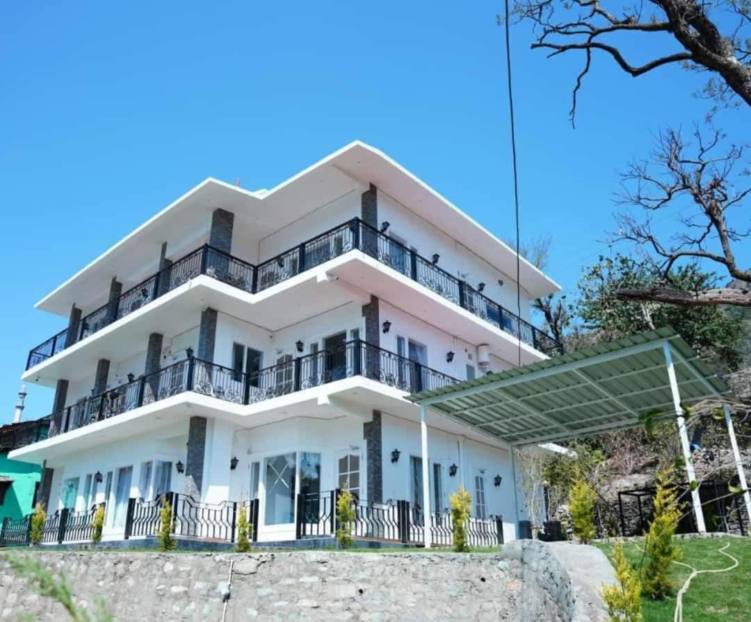 The Periwinkle Homestay Bhimtal Ngoại thất bức ảnh