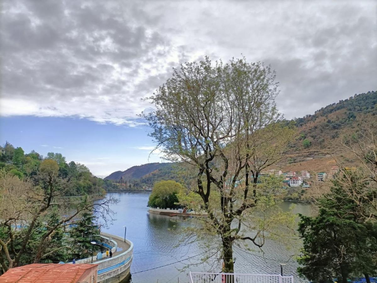 The Periwinkle Homestay Bhimtal Ngoại thất bức ảnh