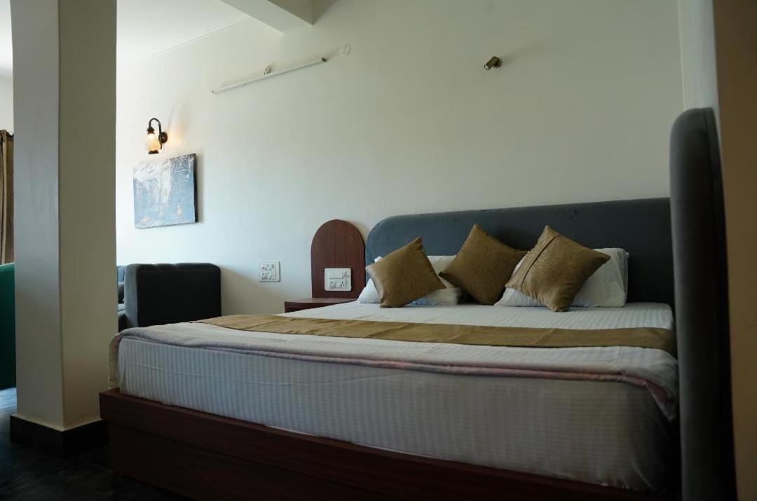 The Periwinkle Homestay Bhimtal Ngoại thất bức ảnh