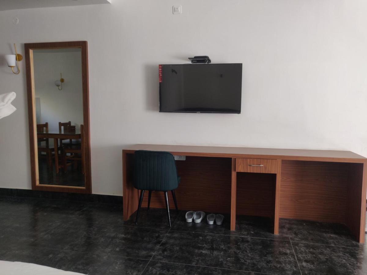The Periwinkle Homestay Bhimtal Ngoại thất bức ảnh