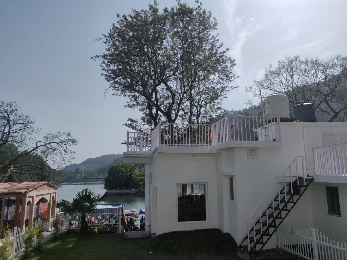 The Periwinkle Homestay Bhimtal Ngoại thất bức ảnh