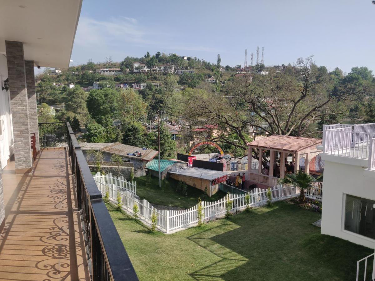 The Periwinkle Homestay Bhimtal Ngoại thất bức ảnh