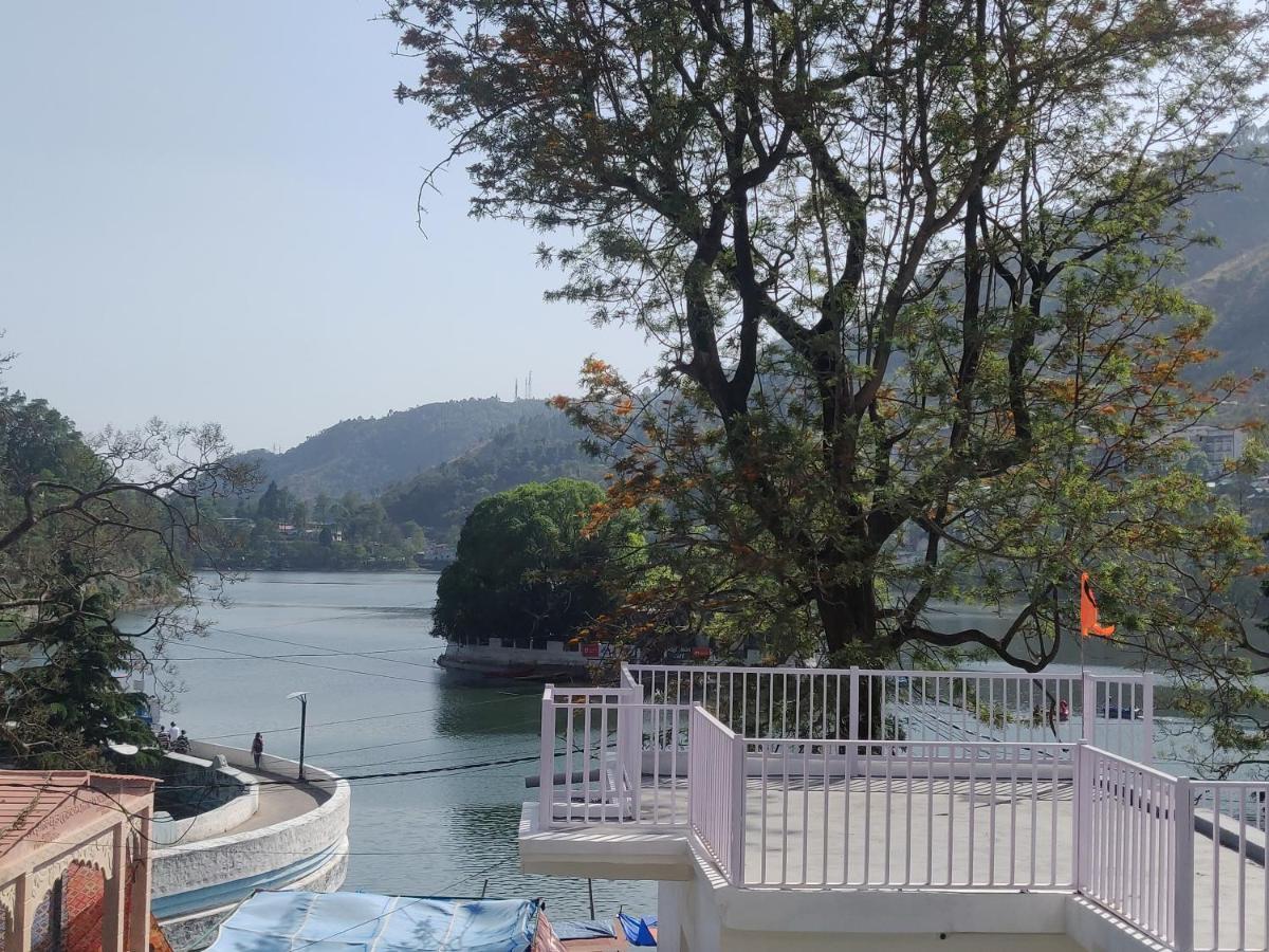 The Periwinkle Homestay Bhimtal Ngoại thất bức ảnh