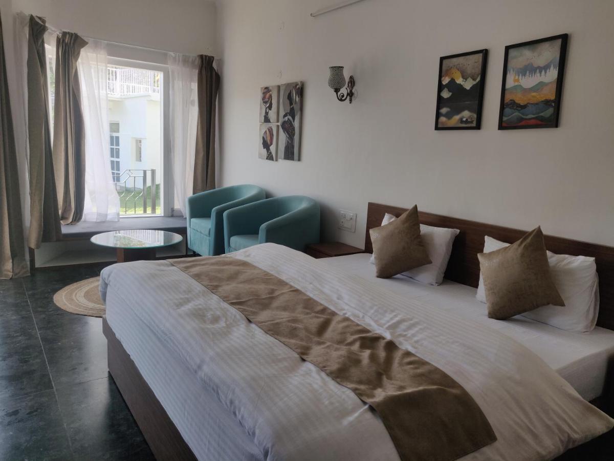 The Periwinkle Homestay Bhimtal Ngoại thất bức ảnh