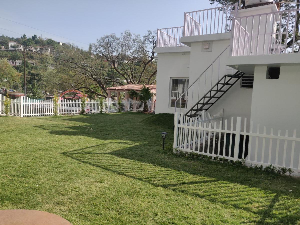 The Periwinkle Homestay Bhimtal Ngoại thất bức ảnh