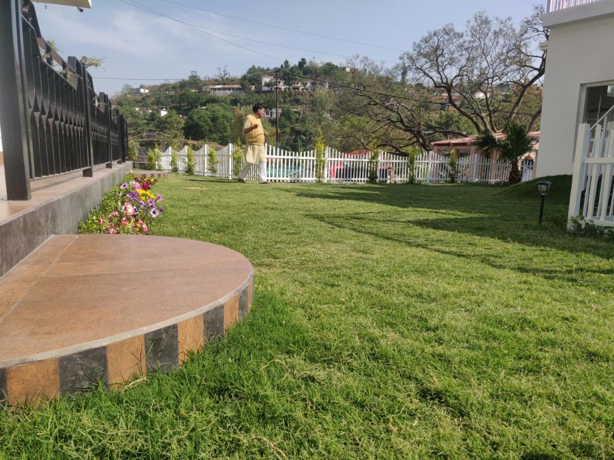The Periwinkle Homestay Bhimtal Ngoại thất bức ảnh